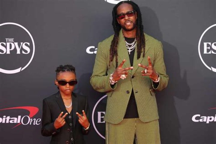 2 Chainz Strikes a Pose with Son Halo, 7&frac12;, at the ESPYS Photo