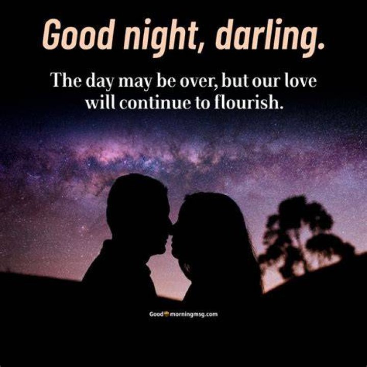40+ Hot and Romantic Good Morning Image with Love Couple
