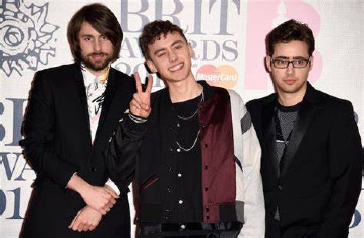 5 LGBT Singers You Should Know About Right Now — Before They Hit The