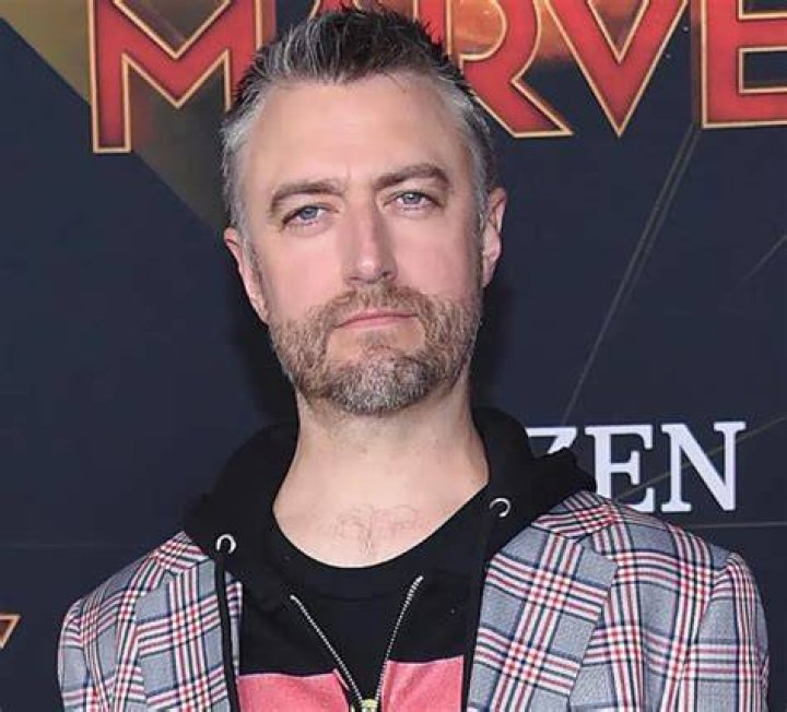 About Sean Gunn | Family And Net Worth ·