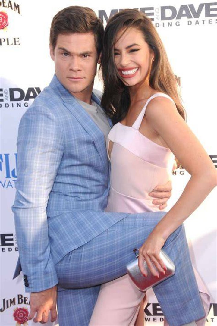 Adam DeVine and Chloe Bridges get married in Mexico myTalk 107.1