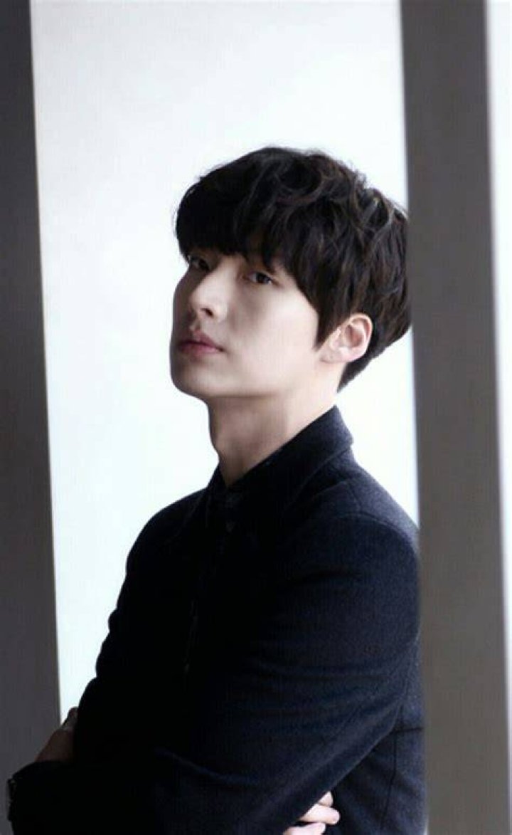 Ahn Jae Hyun (안재현) MyDramaList