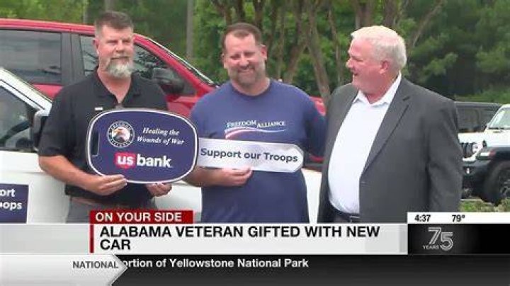 Alabama student gifted a car after viral photo of his 90 minute trek