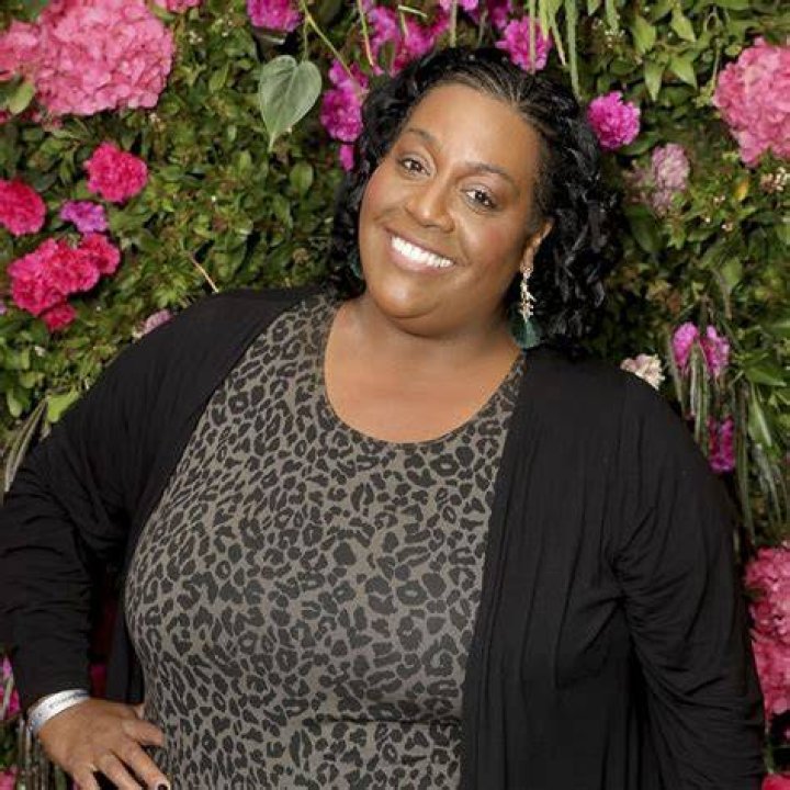 Alison Hammond practices kissing technique on Celebs Go Dating’s Anna