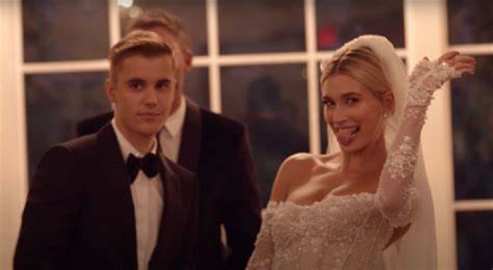 All about Justin Bieber’s wifeHailey Bieber!!! How the two got married