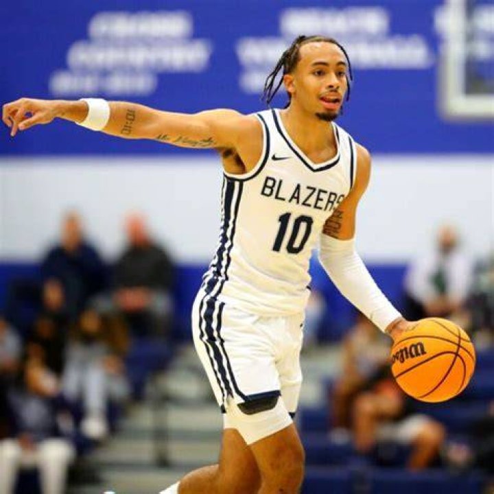 Amari Bailey (Basketball Player) Wiki, Bio, Age, Height, Weight, Net Worth, Career, Facts