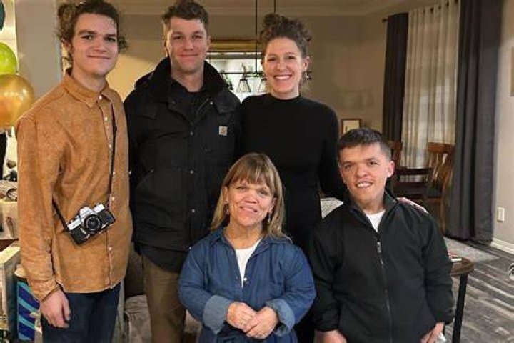 Amy Roloff And Kids Mark Her Mom Patricia's Funeral