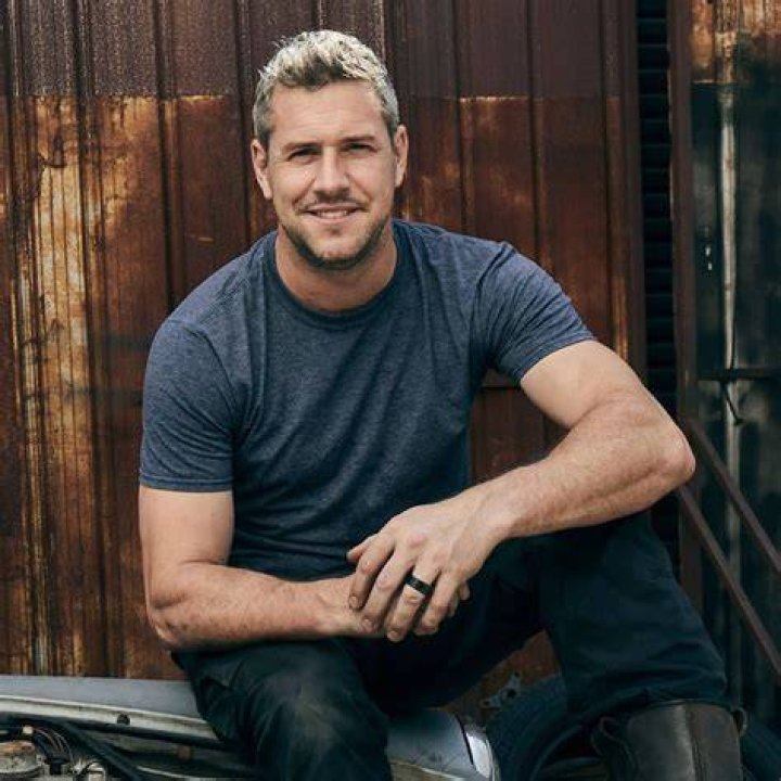 Ant Anstead Bio, Age, Facts, Exwife, Wife, Christina, Kids, Net Worth