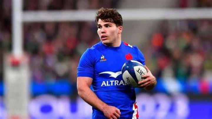 Antoine Dupont Net Worth 2023, Age, Salary, Family, Parents, Wiki and