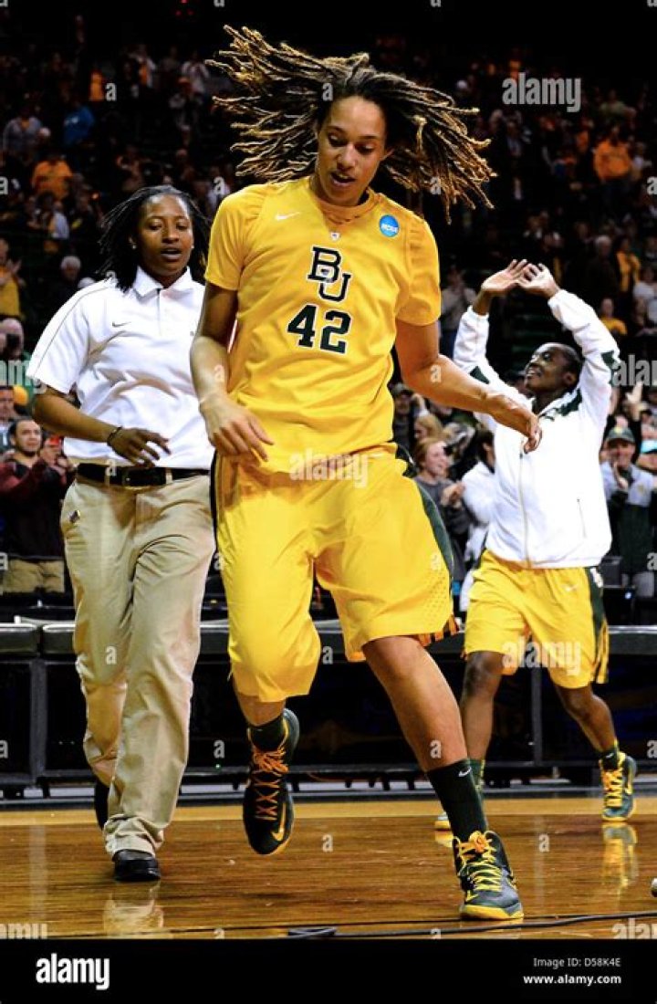 Baylor’s Brittney Griner dominates NCAA title game; Notre Dame coach