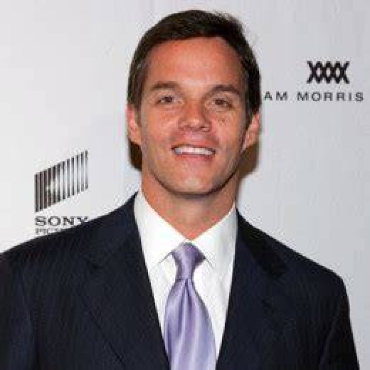 Bill Hemmer Wiki, Age, Height, Spouse, Family, Net Worth, Bio. 2022