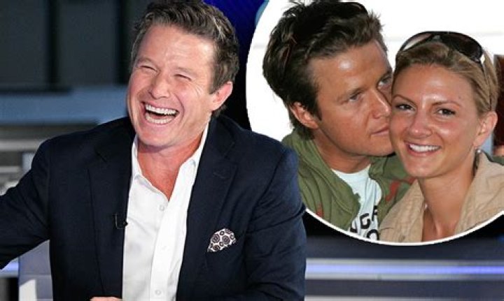 Billy Bush 2022 Wife, net worth, tattoos, smoking & body facts Taddlr