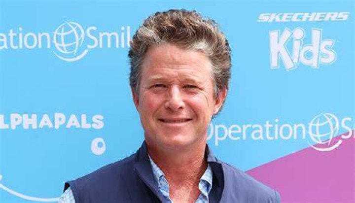 Billy Bush's wife files for divorce ending nearly 20year marriage