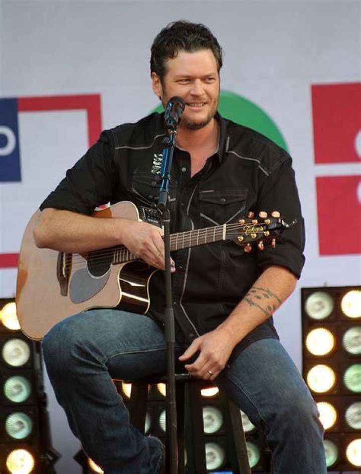 Blake Shelton Bio, Songs, Albums, Net Worth, Affair, Wife, Married