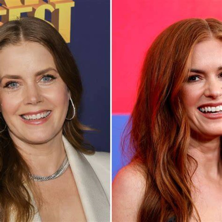 Can You Tell These Celebrity LookAlikes Apart? Celebrity look, Zoe