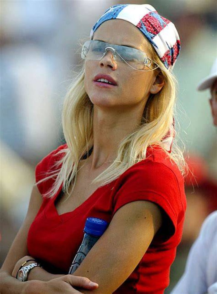Candid Photos of Elin Sports Illustrated