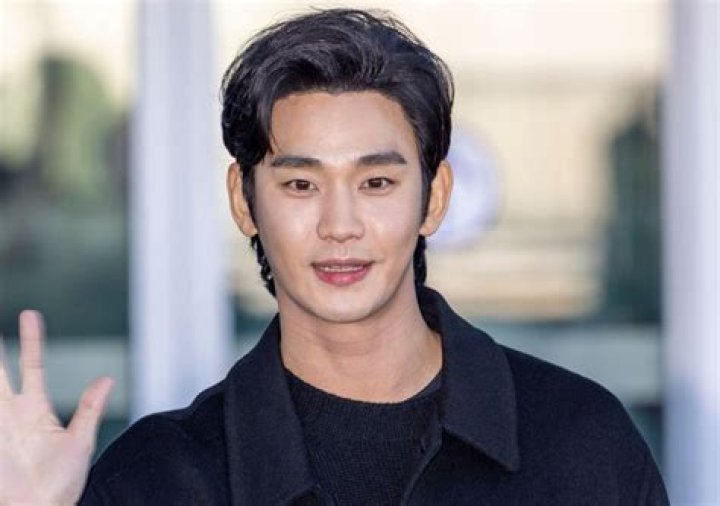 Celebrity gossip Kim Soo Hyun's popularity has declined, I don't know