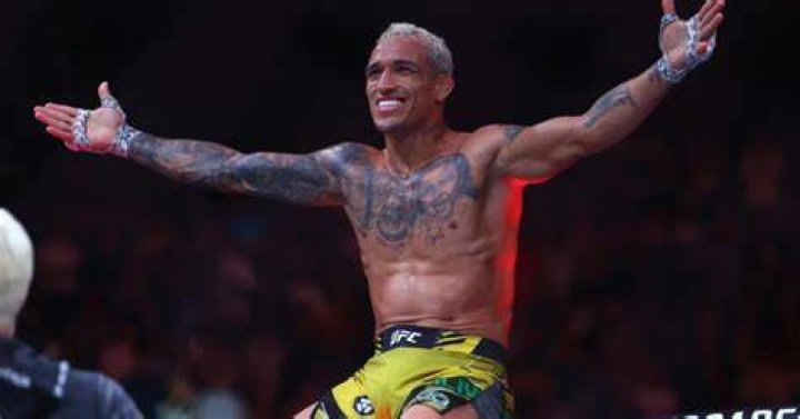 Charles Oliveira a better favorite than line says for UFC 262