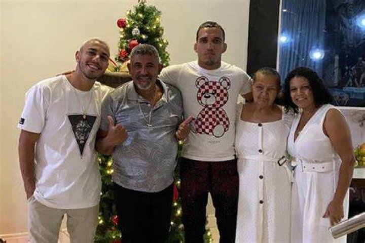 Charles Oliveira Brother Hermison Oliveira, Parents And Ethnicity ·