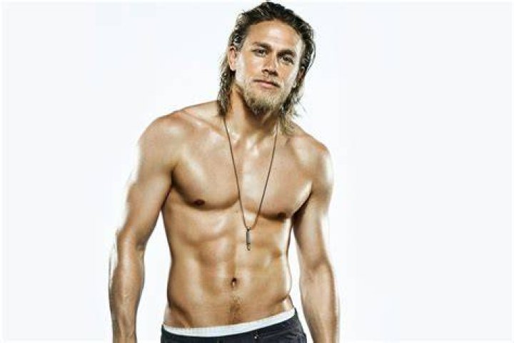 Charlie Hunnam Nationality, Height, Weight, Net Worth, Children, and