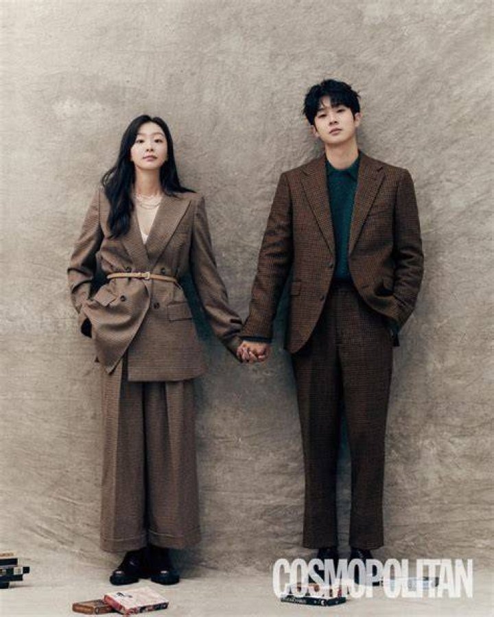 Choi Woo Shik and Kim Da Mi Get a Jump Start on 2022 SBS Romance Drama