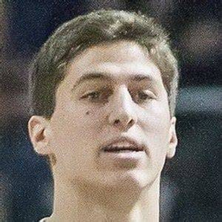 Collin Gillespie - Bio, Age, Wiki, Facts and Family