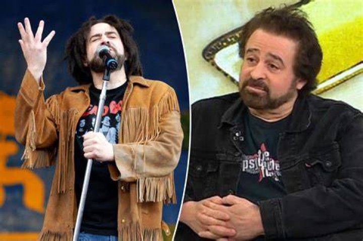 Counting Crows singer unrecognizable in TV appearance