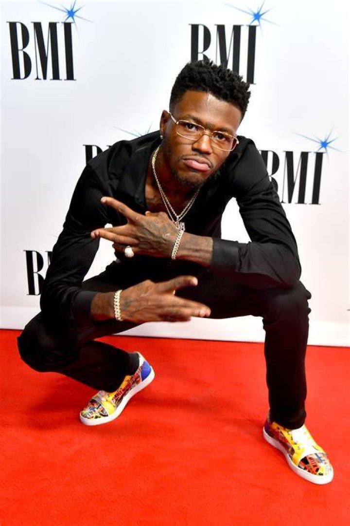 DC Young Fly Shines As The New Host Of VH1’s ‘Celebrity Squares’ Essence