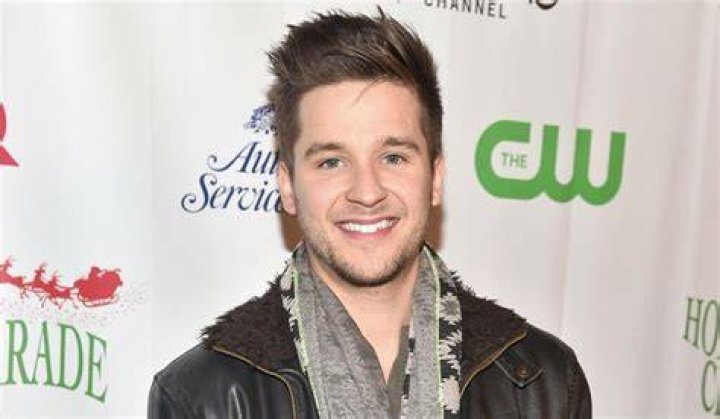 Devon Werkheiser Age, Net Worth, Height, Affair, Career, and More