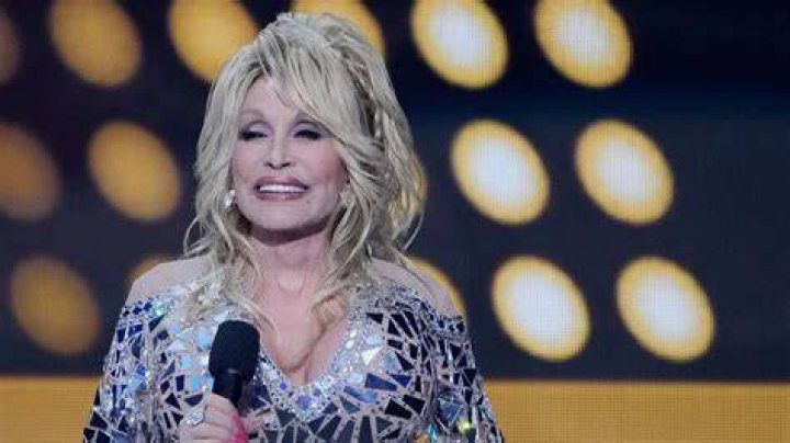 Dolly Parton addresses rumours she's dating best friend Judy Ogle.