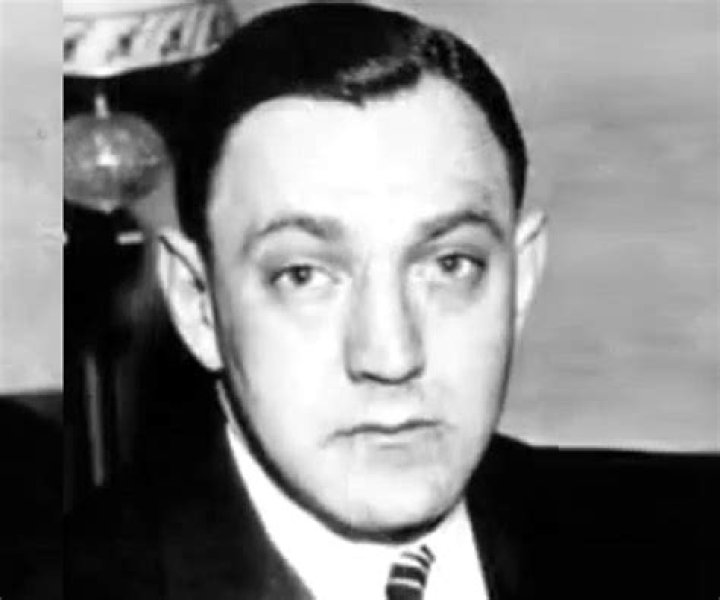 Dutch Schultz - Bio, Age, Wiki, Facts and Family ·