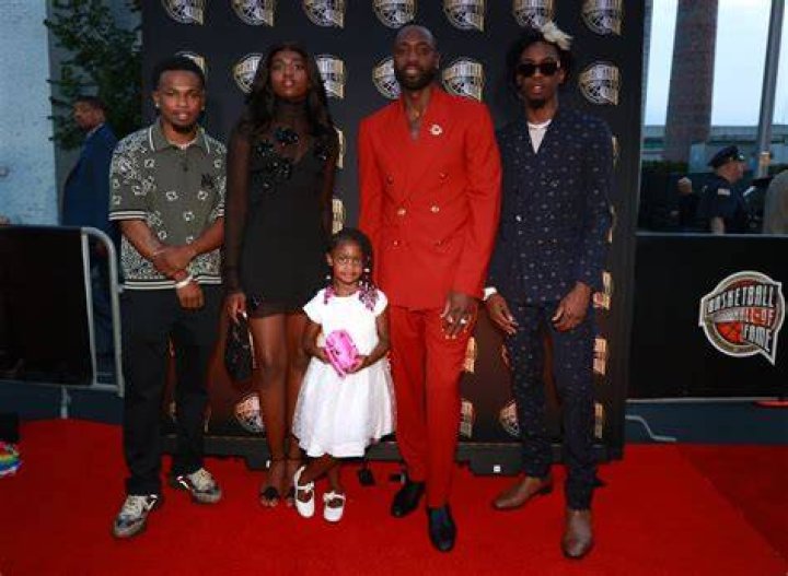 dwyane wade and family HoopsHype