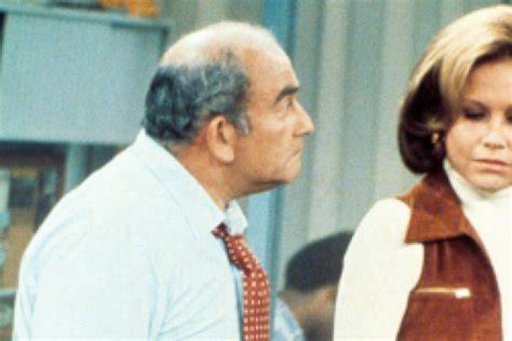 Ed Asner, Emmy-Winning Lou Grant and Mary Tyler Moore Show Star, Dies at 91