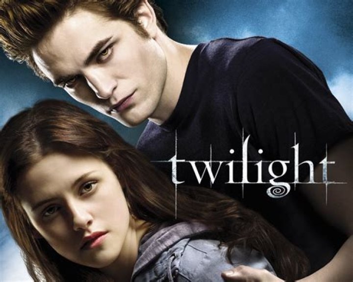 Edward and Bella Twilight Movie Wallpaper (26303609) Fanpop