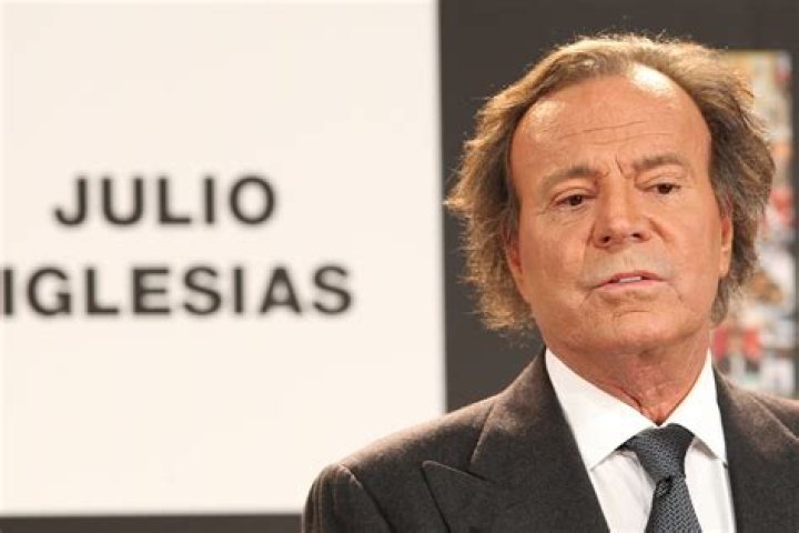 El d&iacute;a que Julio Iglesias sali&oacute; con la madre de Bella y Gigi Hadid