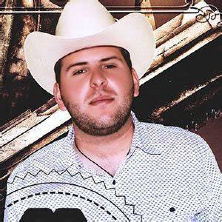 El Fantasma Wiki 2021 Net Worth, Height, Weight, Relationship & Full