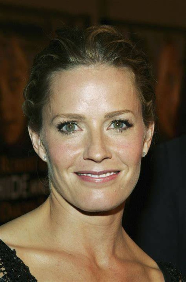 Elisabeth Shue's Children: A Detailed Insight Into Her Family Life