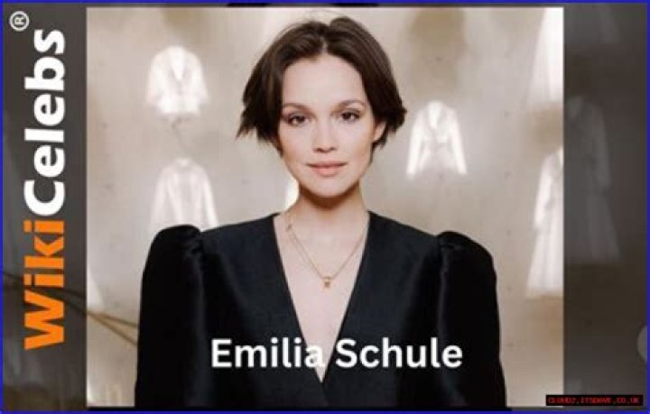 Emilia Schule Wiki, Age, Height, Boyfriend, Net Worth, Parents & More ·