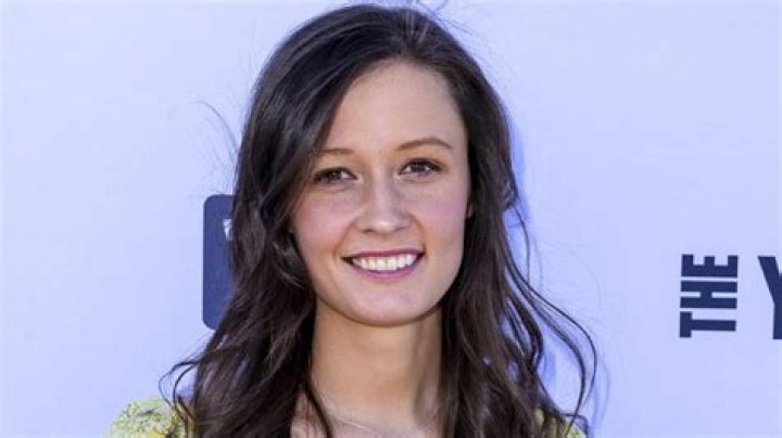 Emma Vigeland Bio Net Worth, Boyfriend, Age, Relationship, Salary