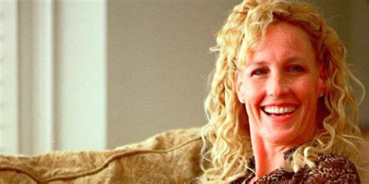 Erin Brockovich’s net worth, fact, career, awards, biography & life story