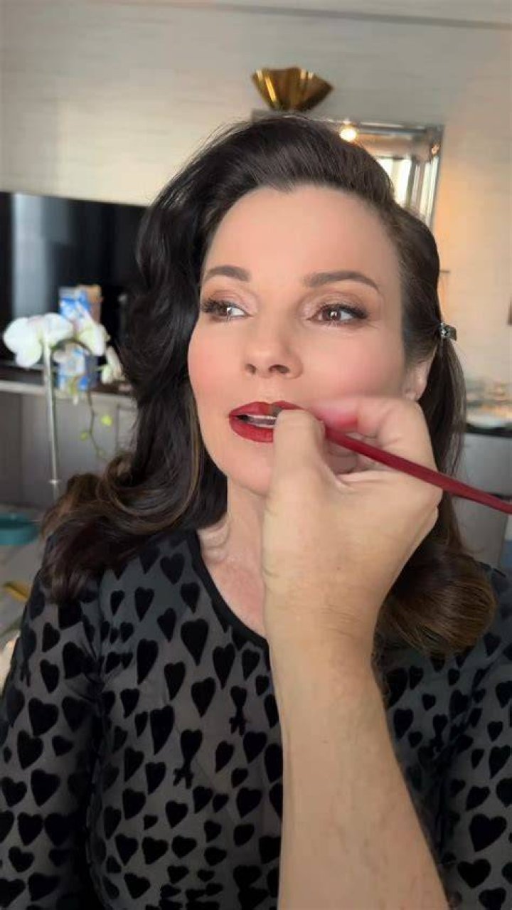 Fran Drescher stuns in makeup free selfie despite being sick in bed
