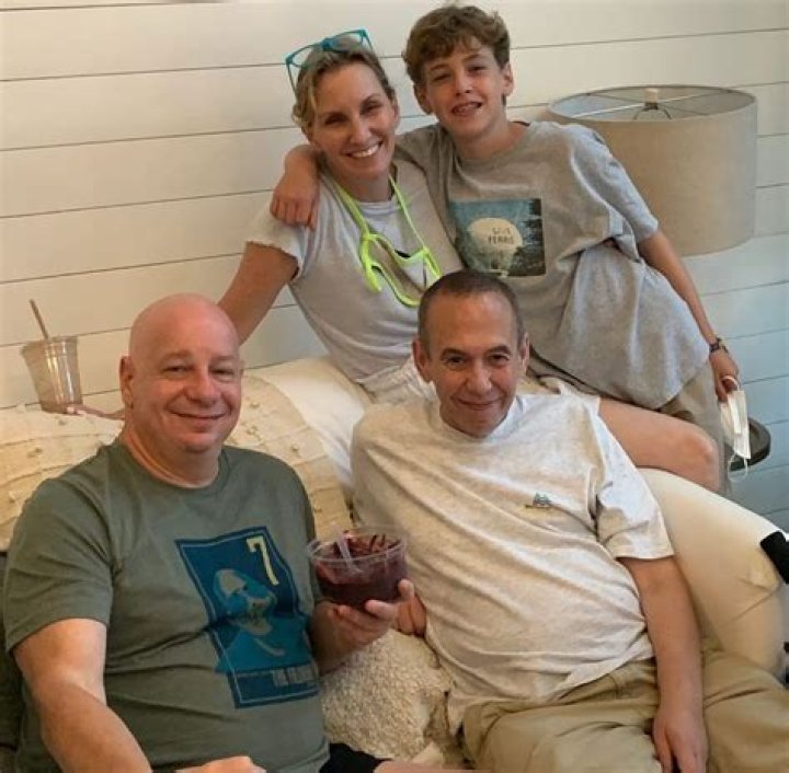 Gilbert Gottfried&rsquo;s Family Photos With Wife Dara Kravitz, 2 Kids