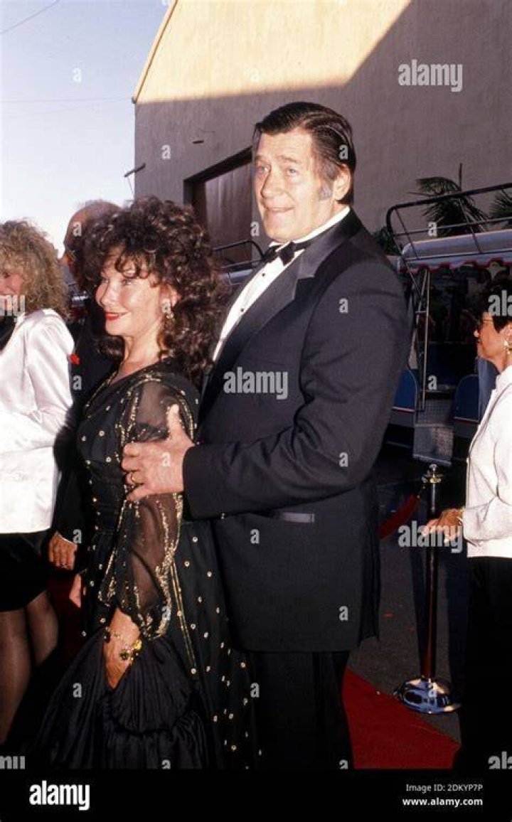Giselle Hennessy, Clint Walker's Devoted Wife