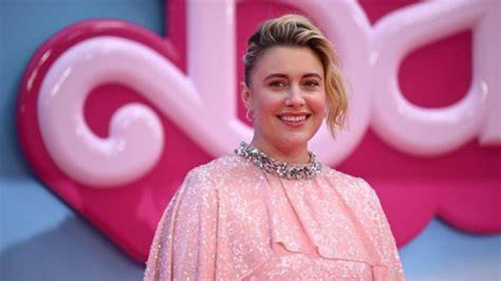 Greta Gerwig Net Worth, Bio, Height, Family, Age, Weight, Wiki 2023