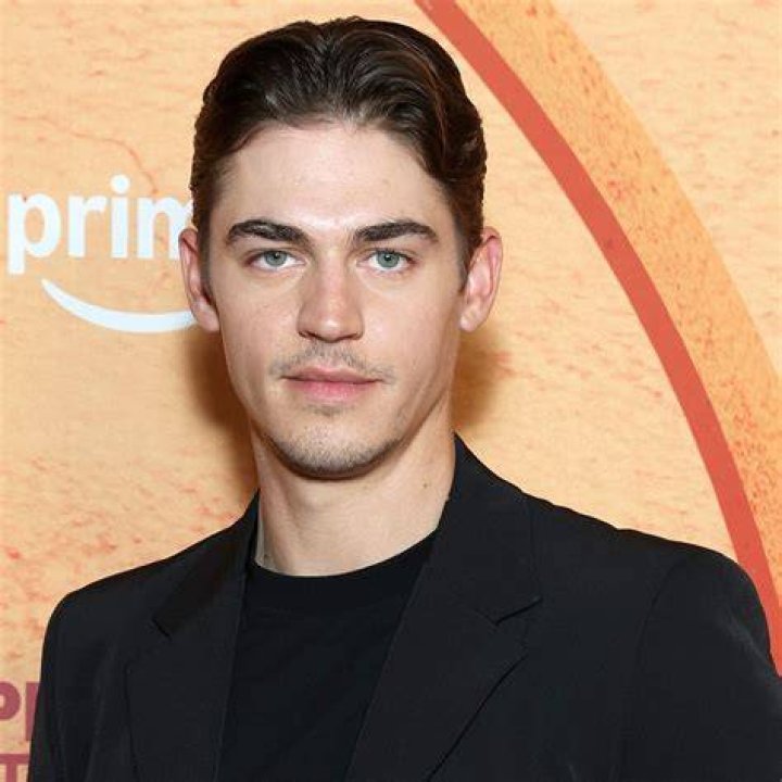Hero Fiennes Tiffin Pel&iacute;culas, biograf&iacute;a y listas en MUBI