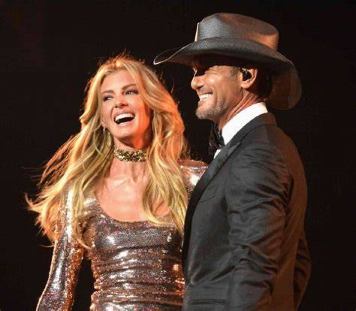 How Faith Hill Met Her Husband Tim McGraw in Late 1994