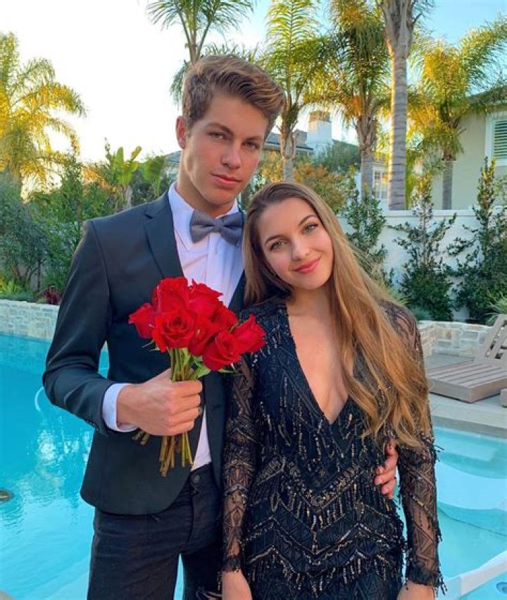 How Much Money Ben Azelart Makes On YouTube Net Worth