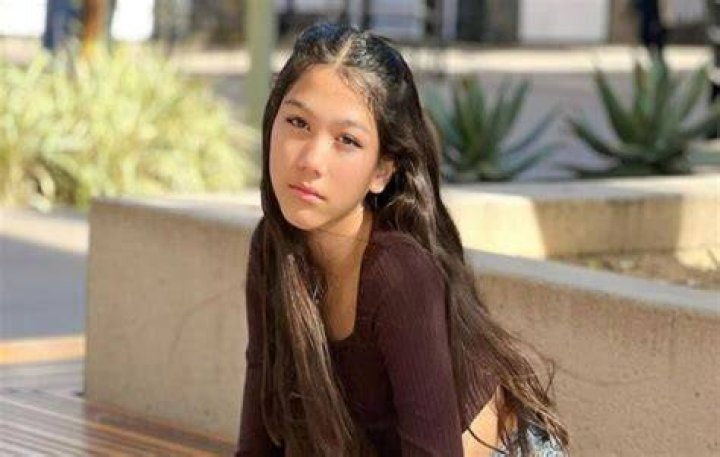 How old is TikTok Esthalla Age? Txunamy aka txunamylu Tik Tok Mom : Wiki, Biography