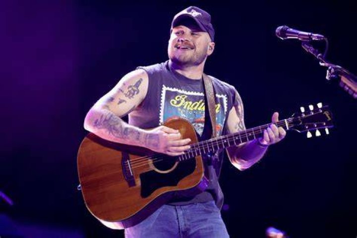 How Zach Bryan And His Family Inspire His Music