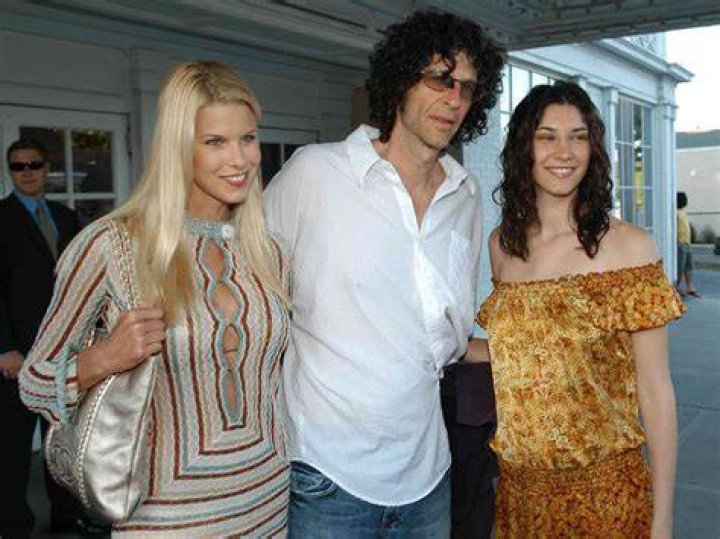 Howard Stern&rsquo;s Daughters Meet His 3 Kids Ashley, Emily, & Deborah